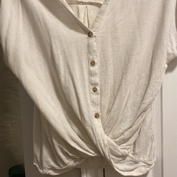 Off white short sleeved button down with twist waist - Picture 2 of 4